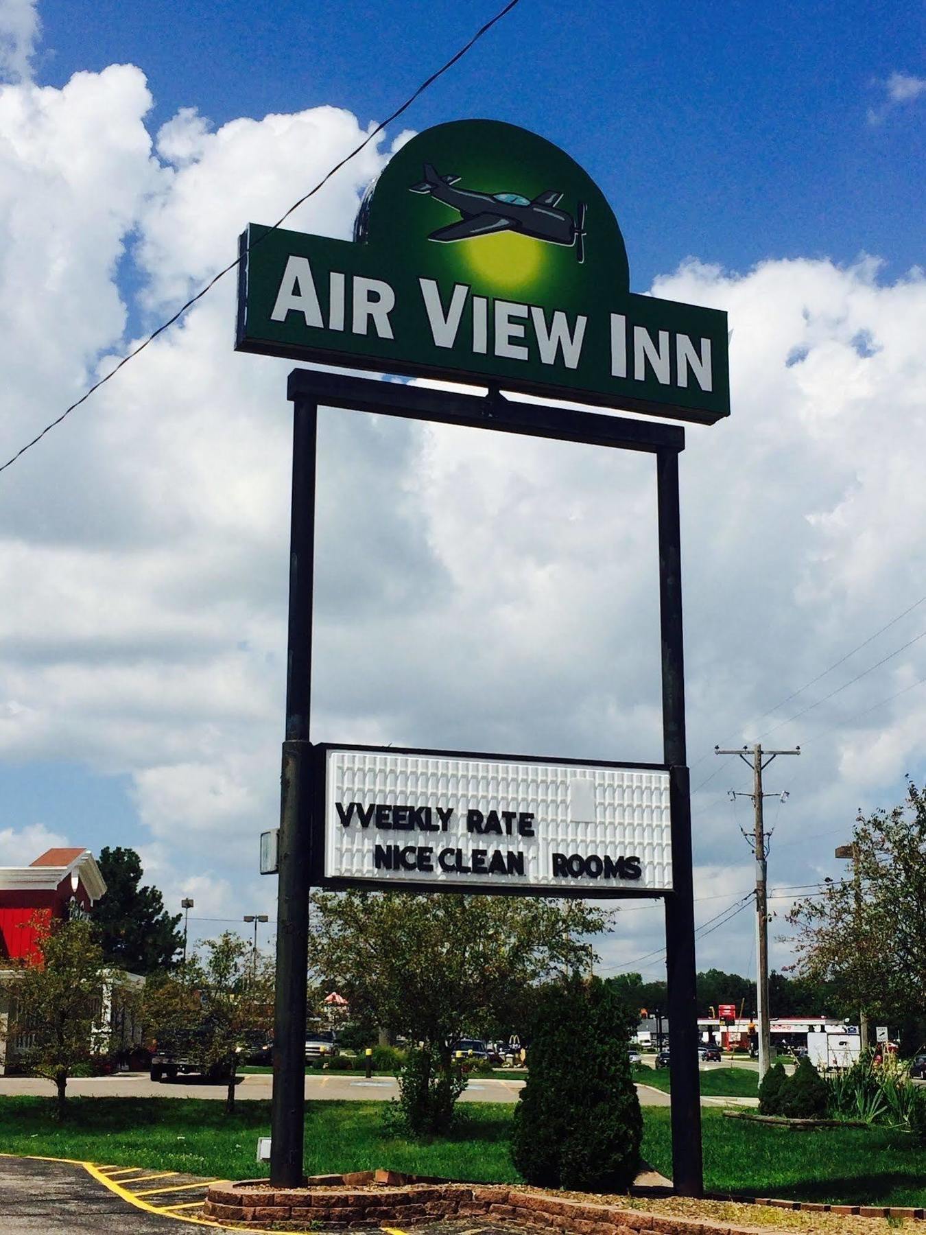 Air View Inn Dayton Bagian luar foto